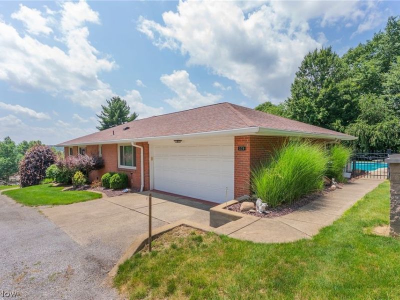 570 East Street, East Palestine, OH 44413 Photo 15