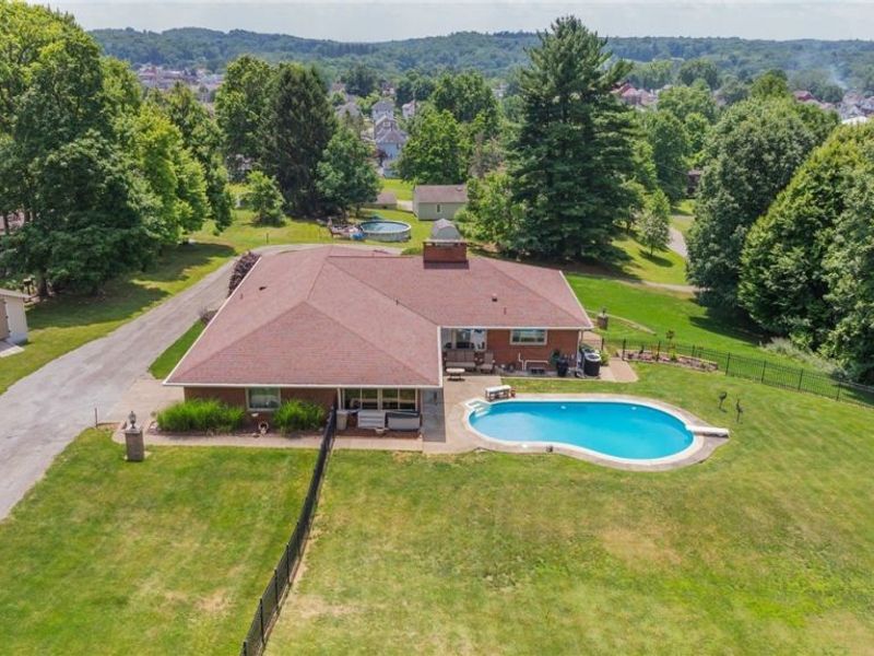 570 East Street, East Palestine, OH 44413 Photo 7