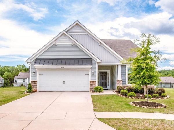 5623 Newton Way , Maiden, NC 28650