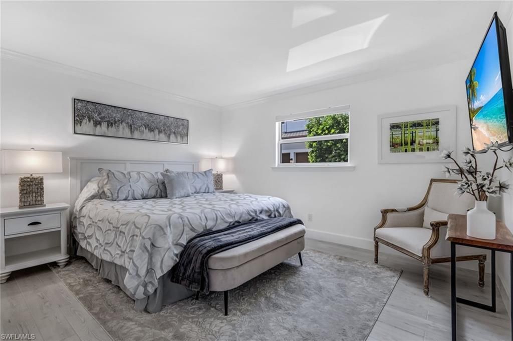 960 7th St S, Unit 105, Naples, FL 34102 Photo