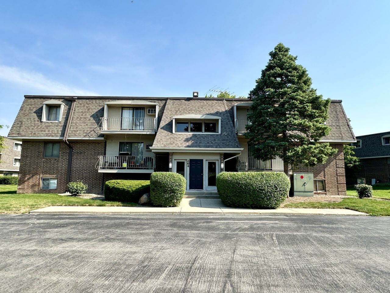 264 E Bailey Road , Naperville, IL 60565
