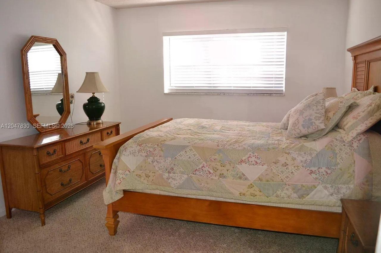 9855 Sandalfoot Blvd , Unit 308, Boca Raton, FL 33428 Photo