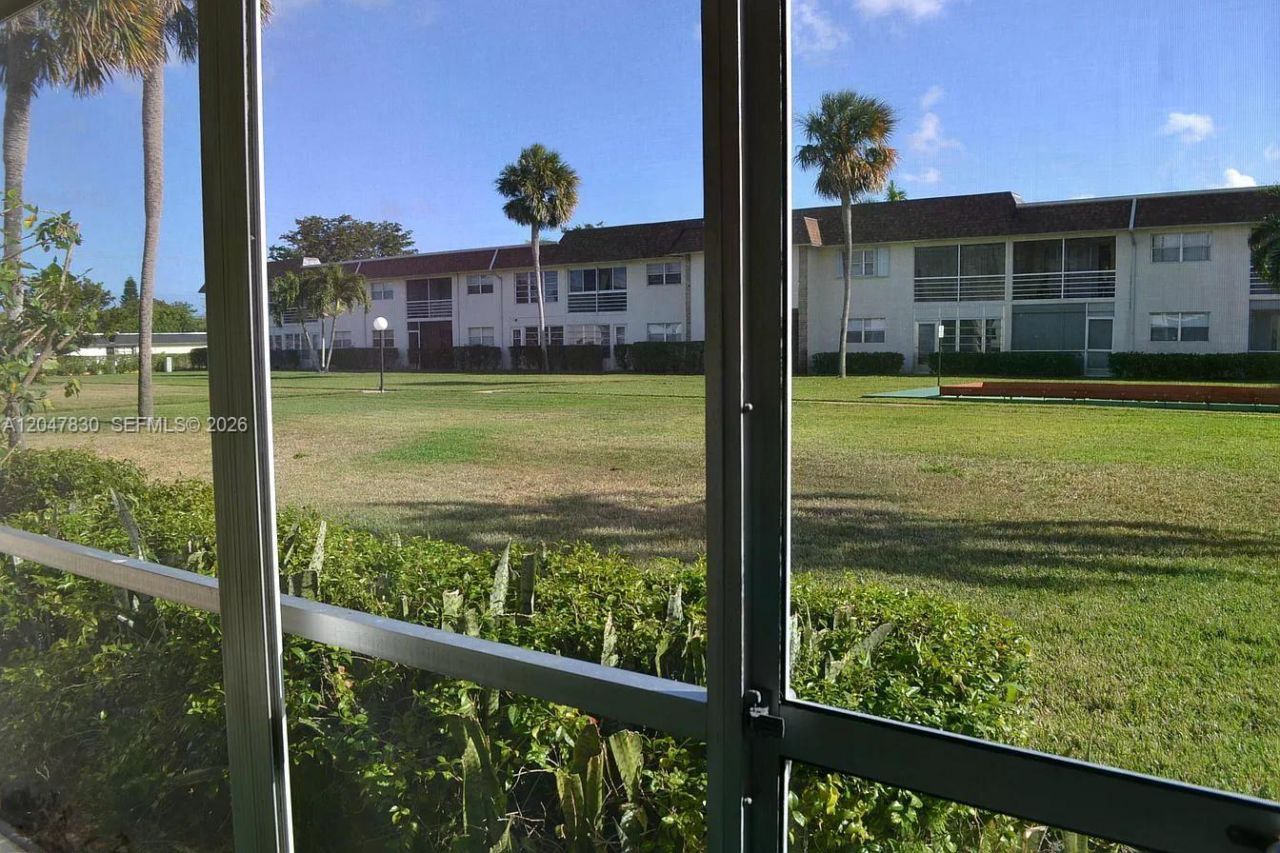 9855 Sandalfoot Blvd , Unit 308, Boca Raton, FL 33428 Photo