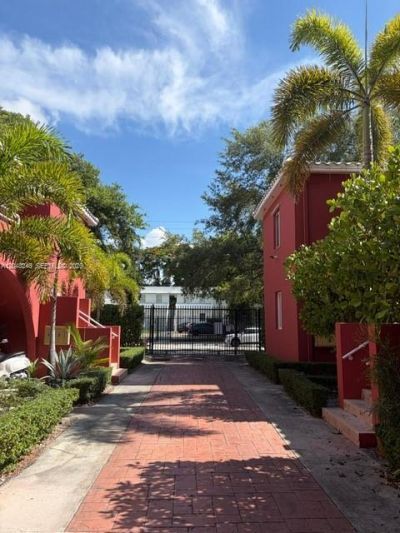 544 NE 62nd St , Unit 544-8, Miami, FL 33138 Photo