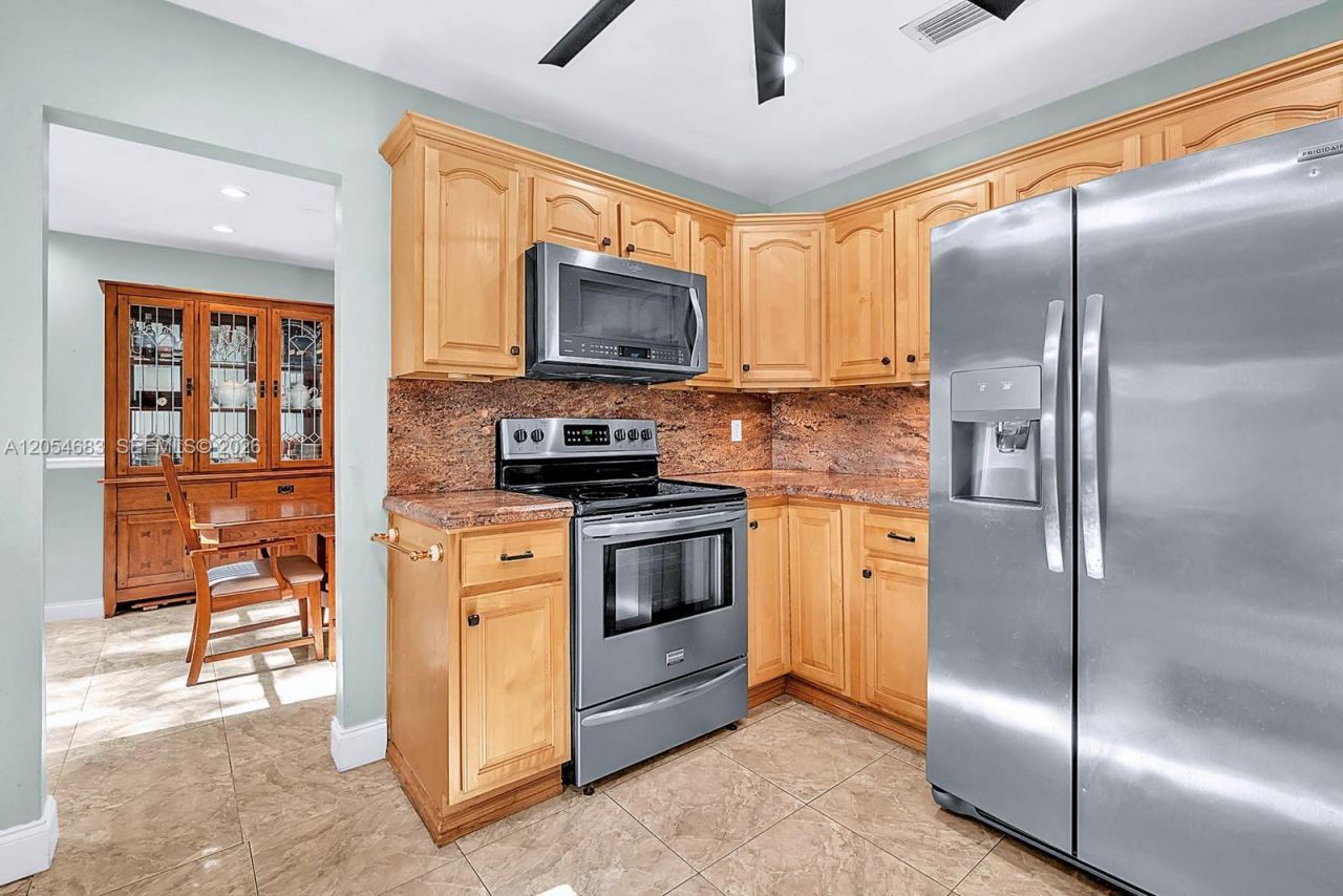 42 Birch Dr, Cooper City, FL 33026 Photo