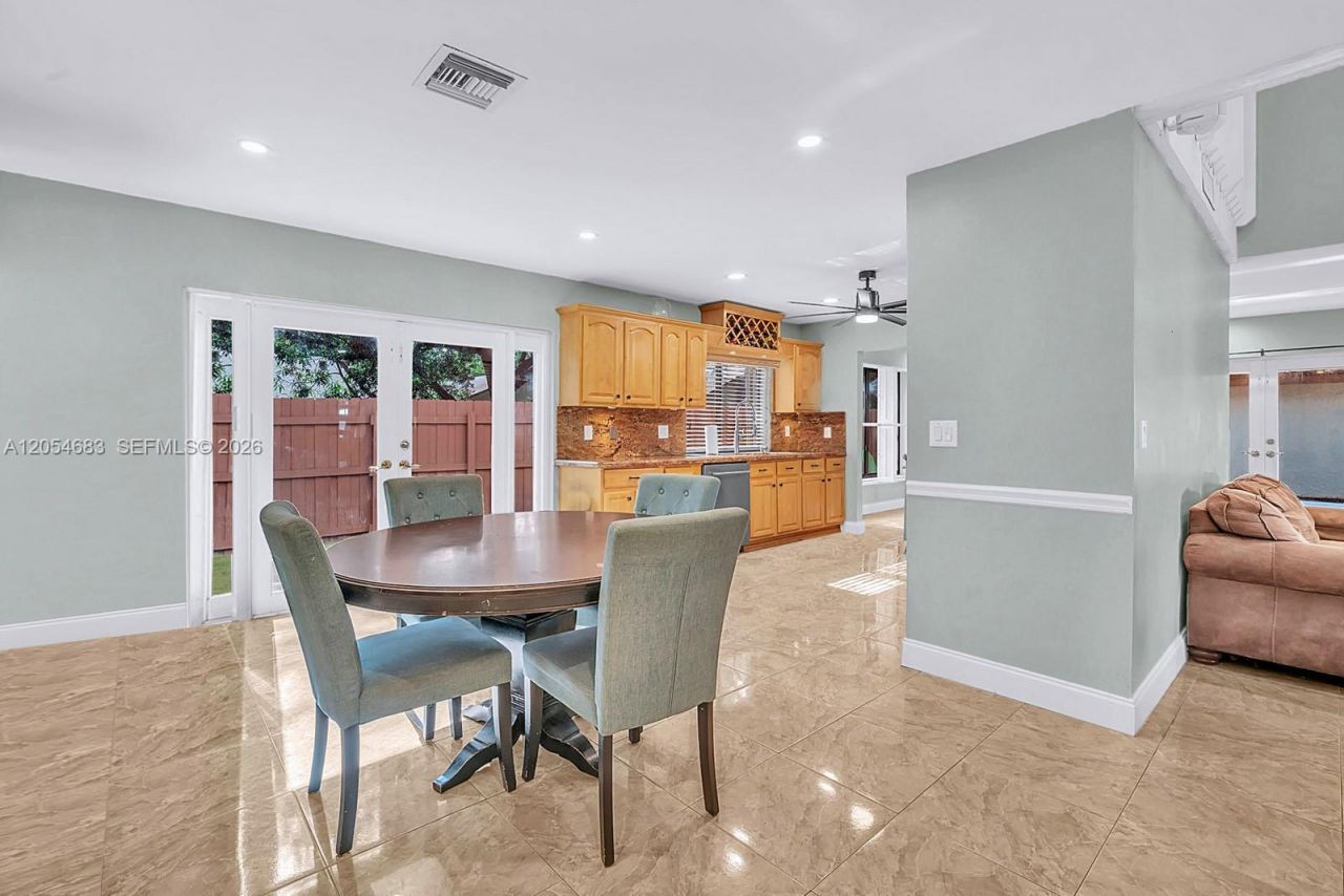 42 Birch Dr, Cooper City, FL 33026 Photo