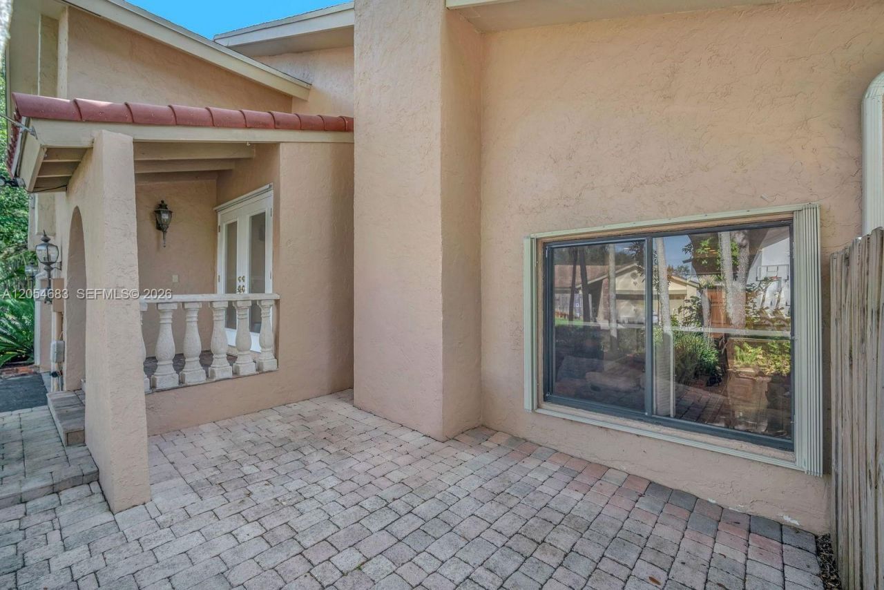 42 Birch Dr, Cooper City, FL 33026 Photo