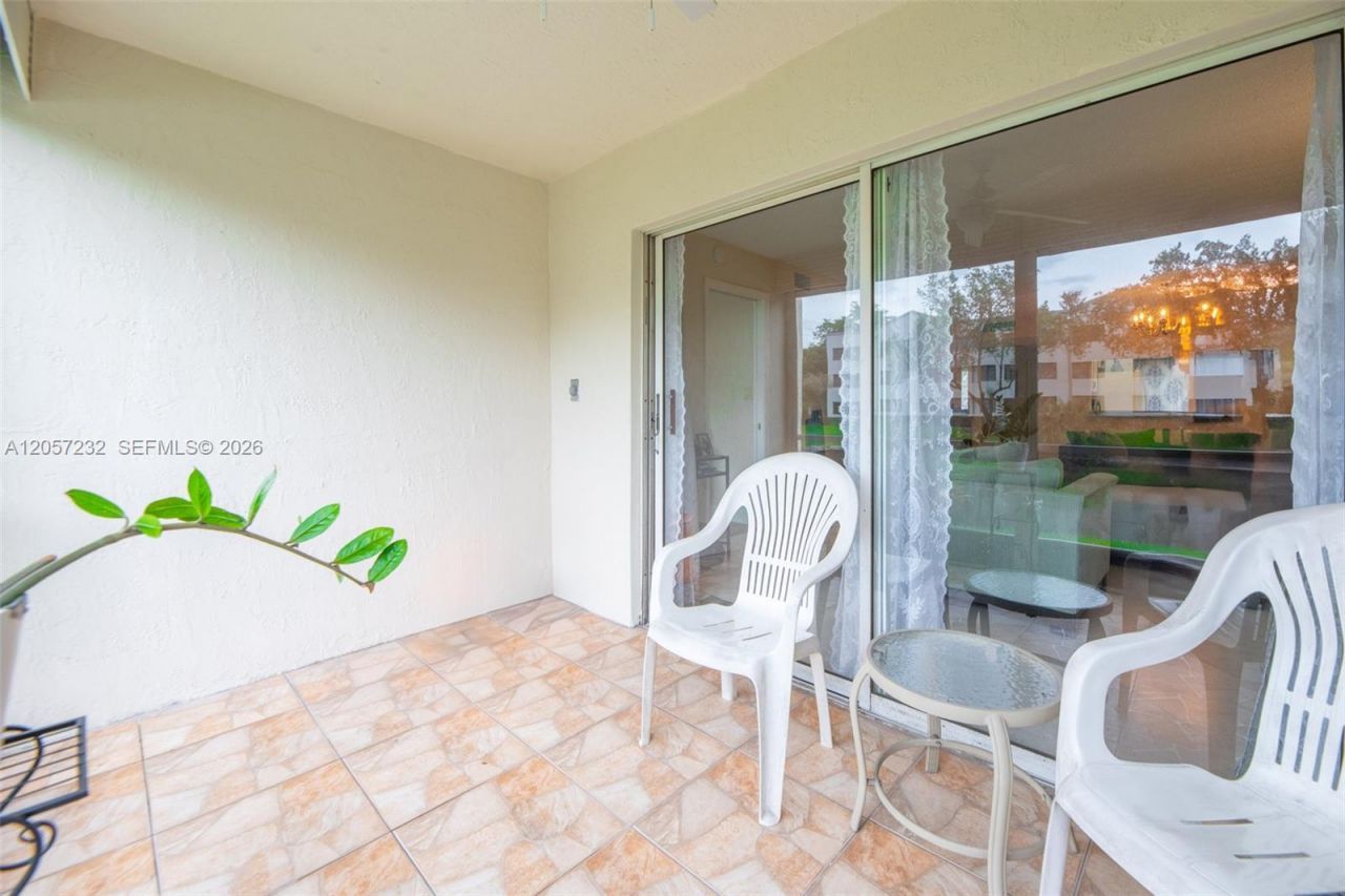 7120 S Devon Dr, Unit 110, Tamarac, FL 33321 Photo