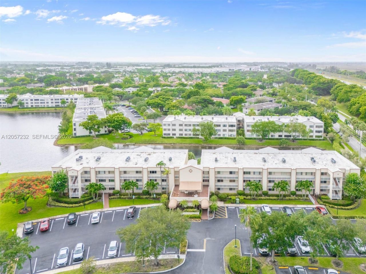 7120 S Devon Dr, Unit 110, Tamarac, FL 33321 Photo