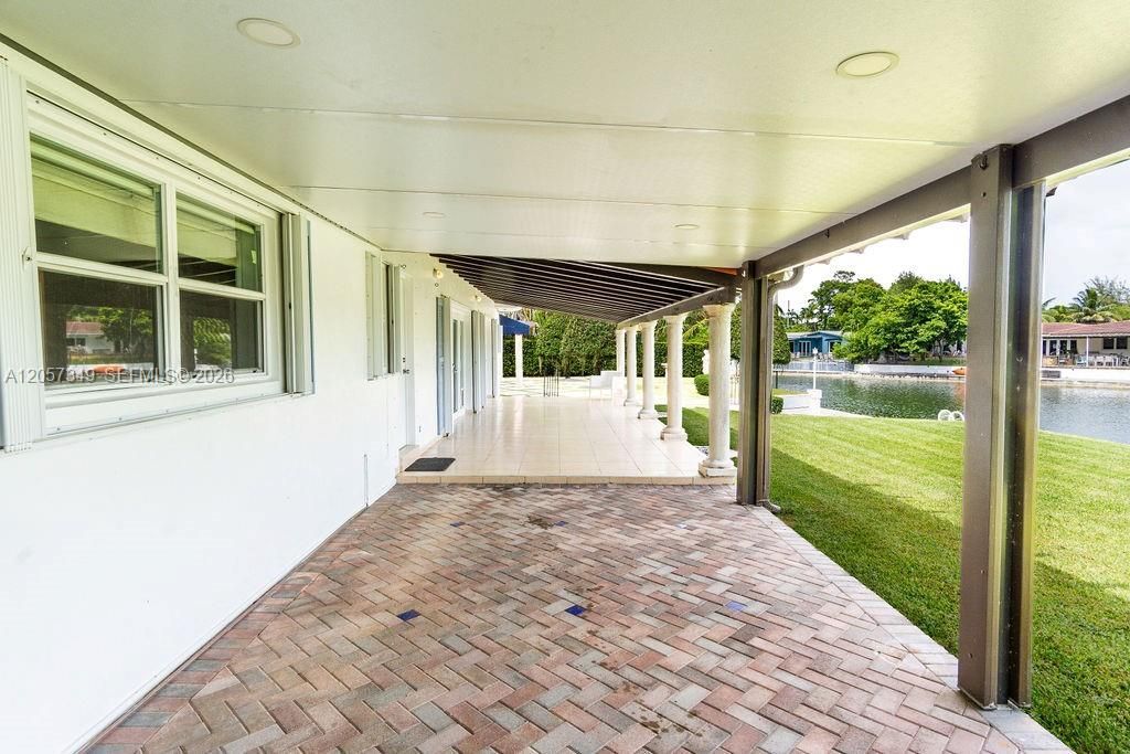 5711 SW 64th Ave, South Miami, FL 33143 Photo