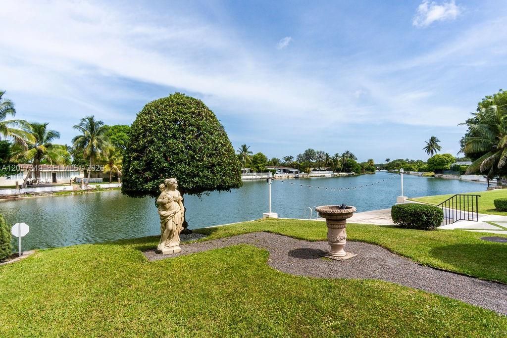 5711 SW 64th Ave, South Miami, FL 33143 Photo