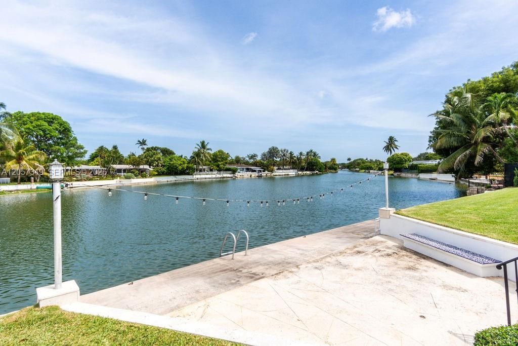 5711 SW 64th Ave, South Miami, FL 33143 Photo