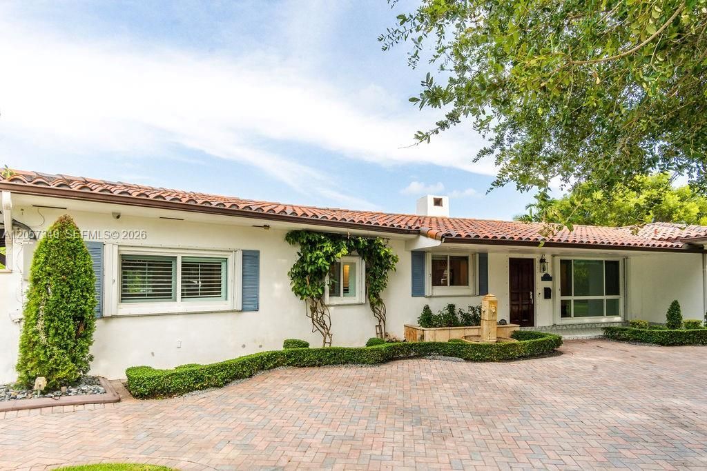 5711 SW 64th Ave, South Miami, FL 33143 Photo