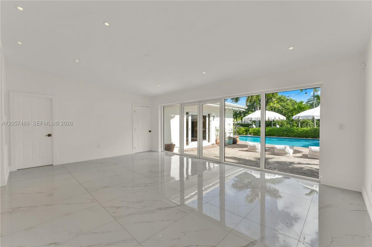 1777 Daytonia Rd, Miami Beach, FL 33141 Photo