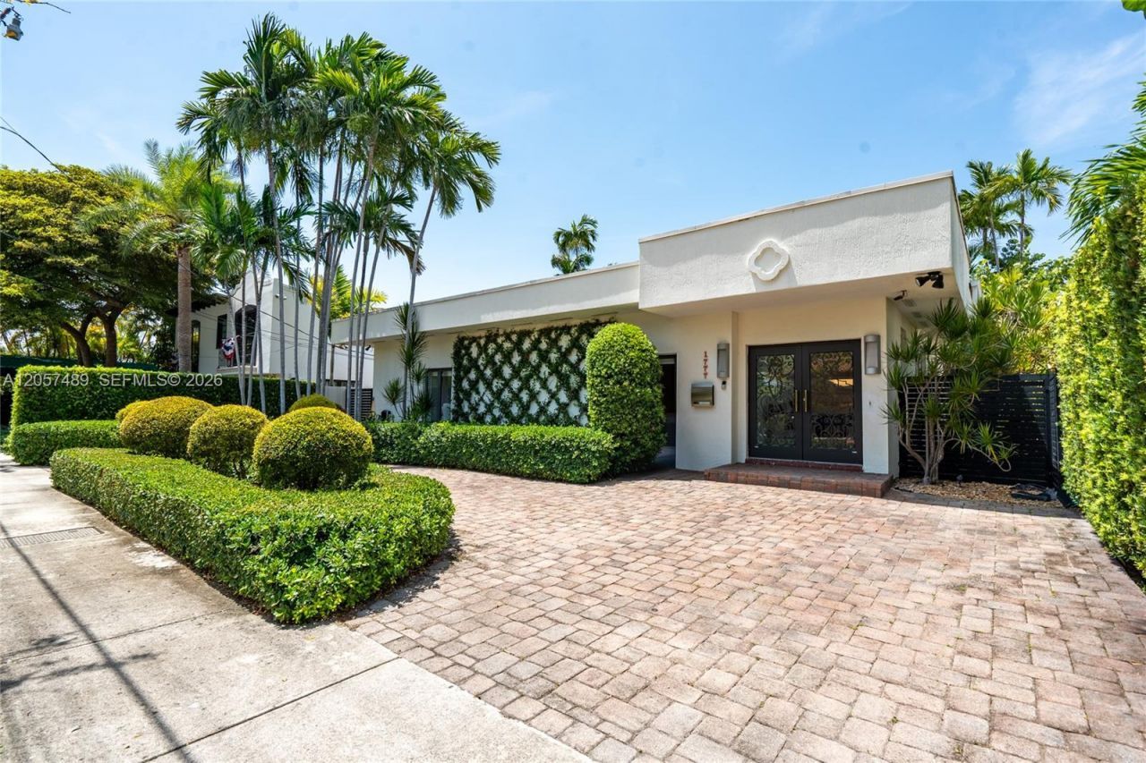 1777 Daytonia Rd , Miami Beach, FL 33141 Photo