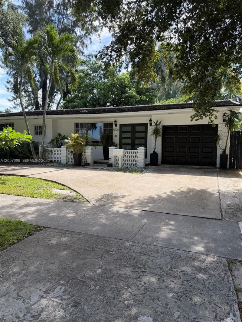 15700 N Miami Ave, Miami, FL 33169 Photo