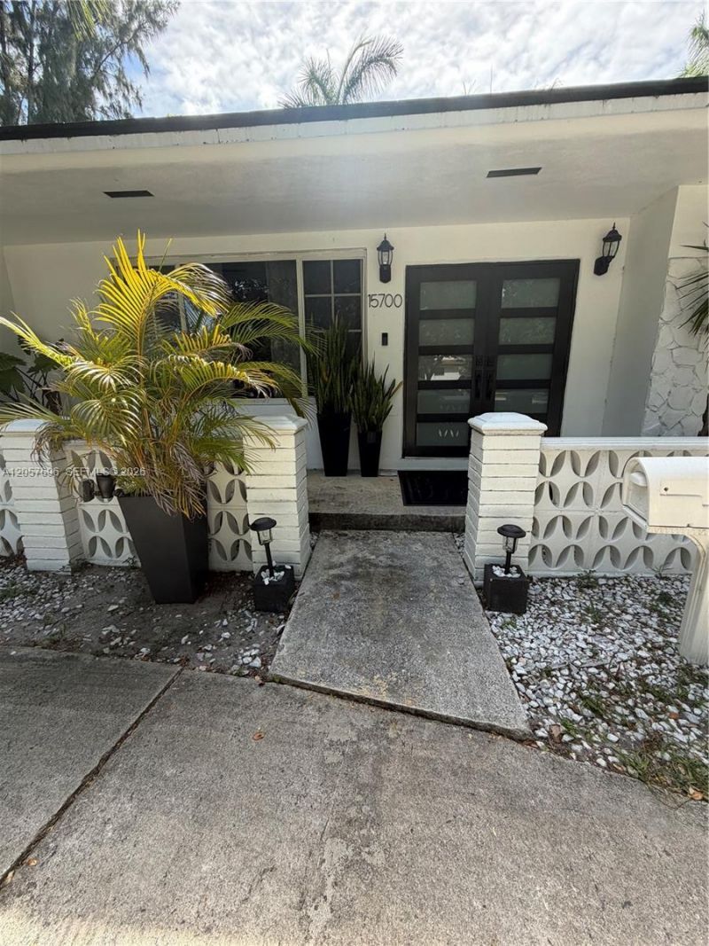 15700 N Miami Ave, Miami, FL 33169 Photo