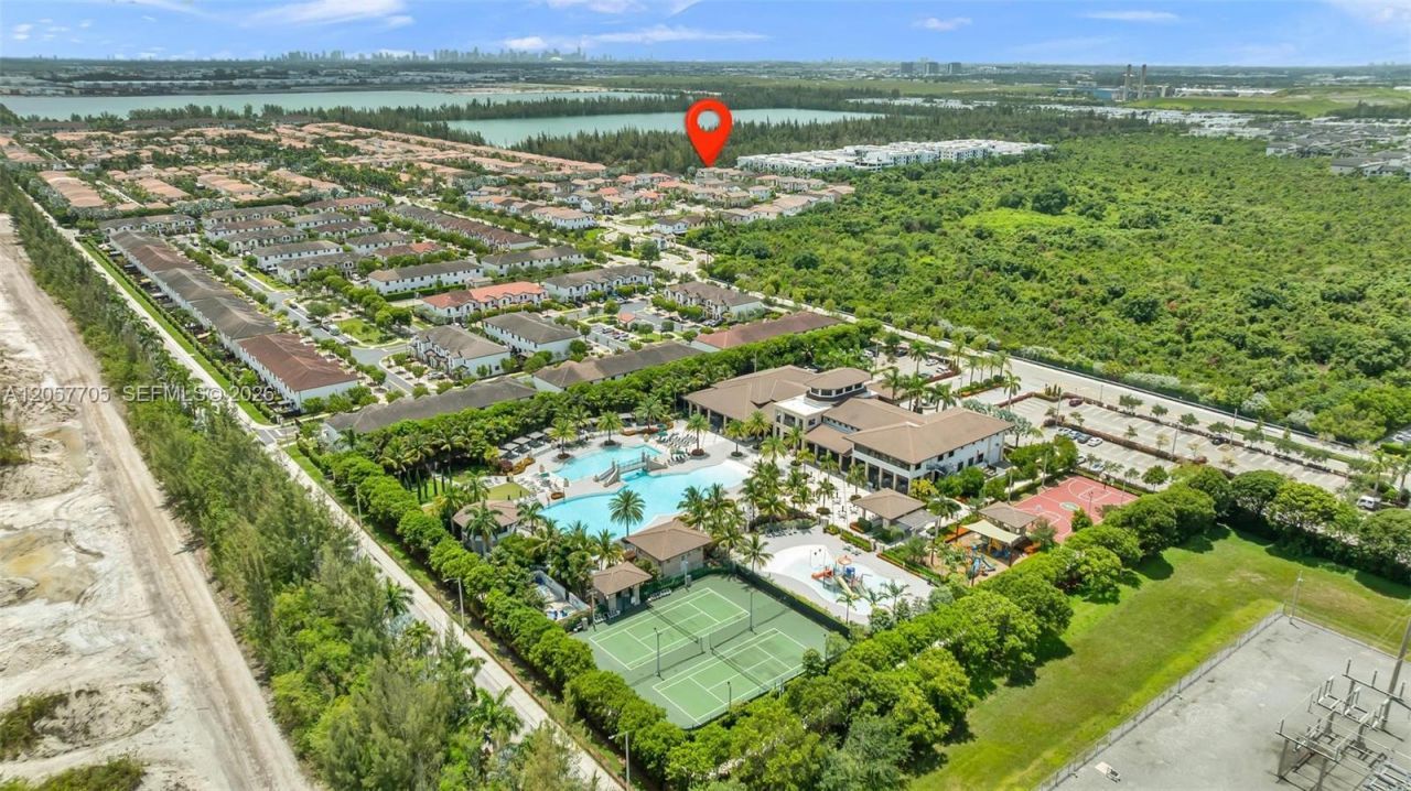 10204 NW 86th St , Doral, FL 33178 Photo