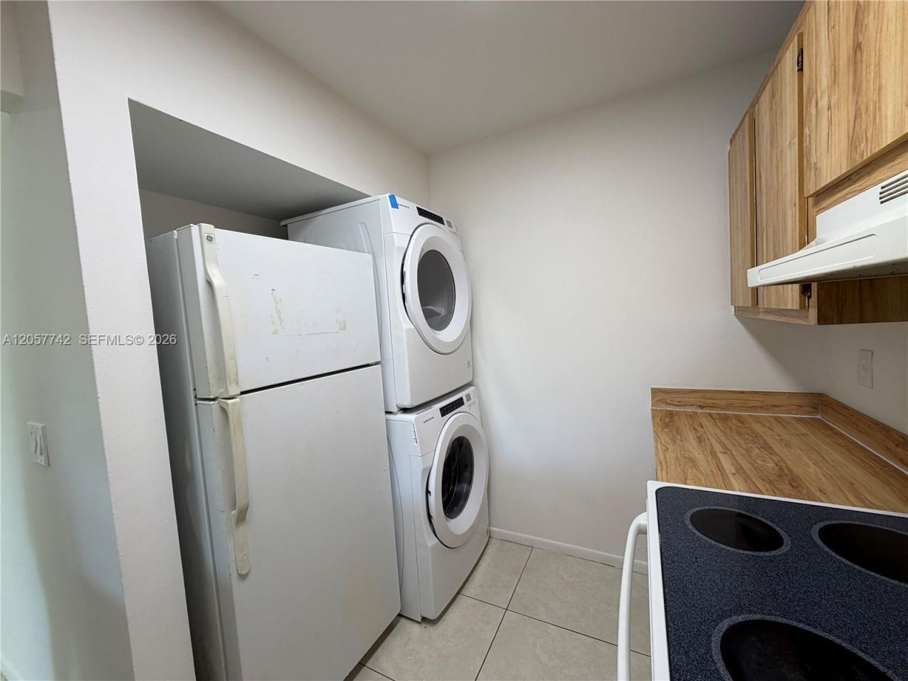 411 NW 100th Pl , Unit 201, Pembroke Pines, FL 33024 Photo