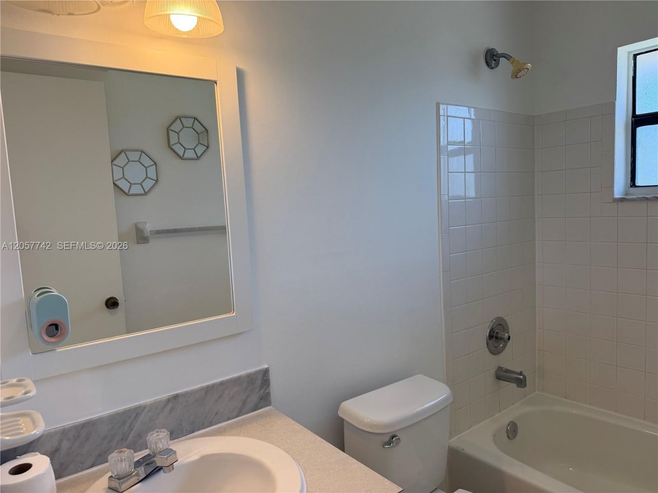 411 NW 100th Pl , Unit 201, Pembroke Pines, FL 33024 Photo