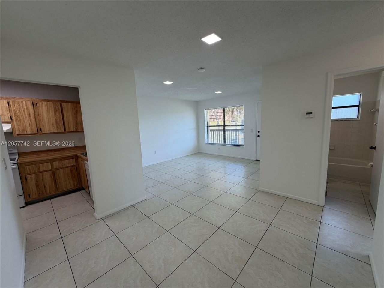 411 NW 100th Pl , Unit 201, Pembroke Pines, FL 33024 Photo