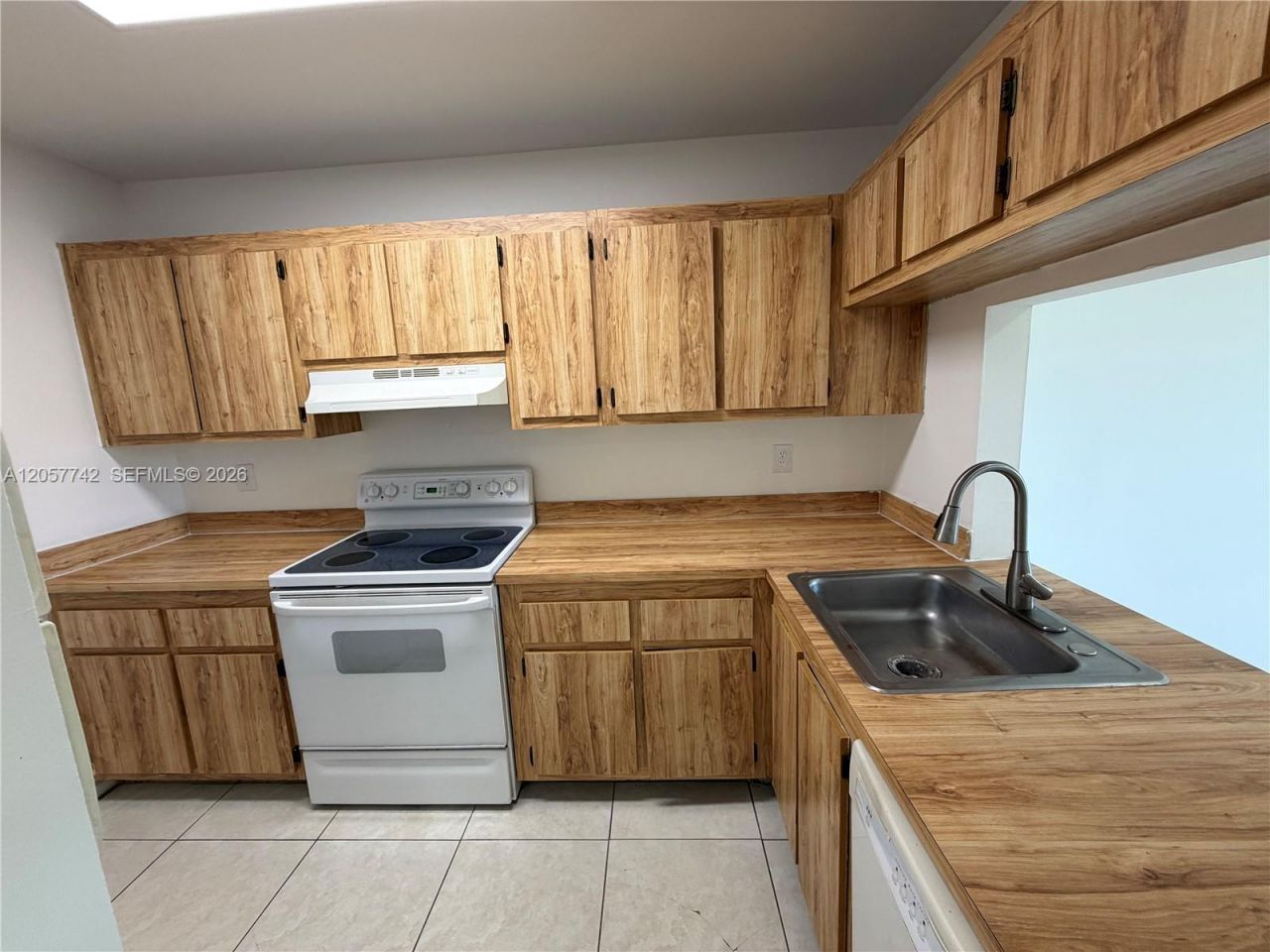 411 NW 100th Pl , Unit 201, Pembroke Pines, FL 33024 Photo