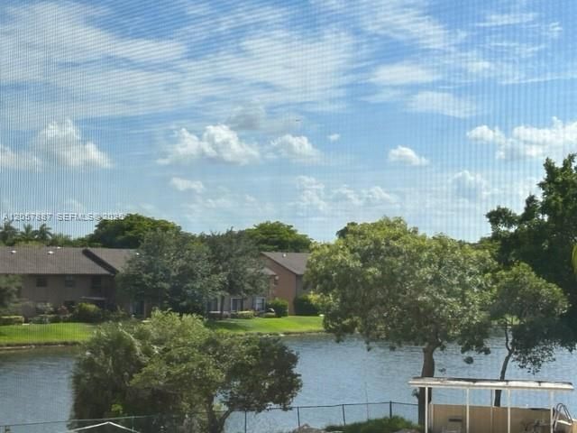 3905 N Nob Hill Rd, Unit 312, Sunrise, FL 33351 Photo