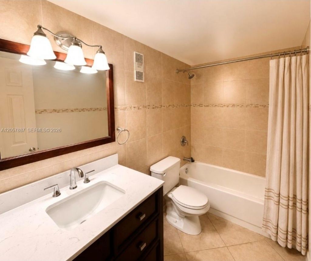 3905 N Nob Hill Rd, Unit 312, Sunrise, FL 33351 Photo
