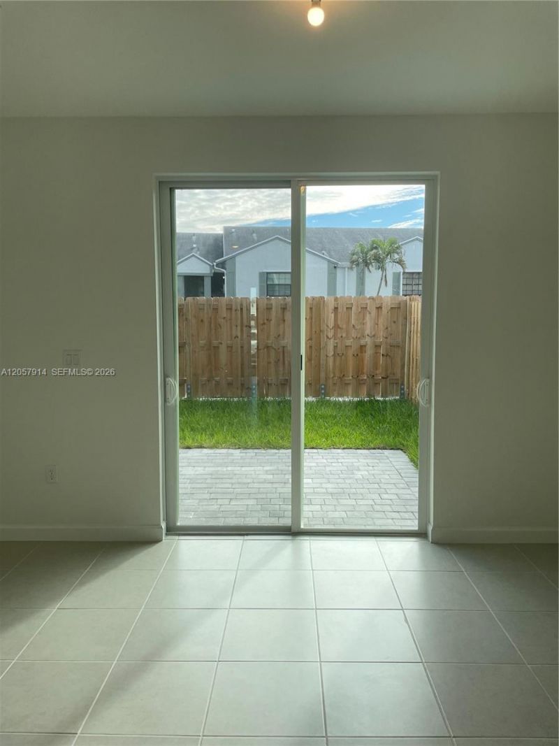 1351 SE 7th Ter, Homestead, FL 33034 Photo