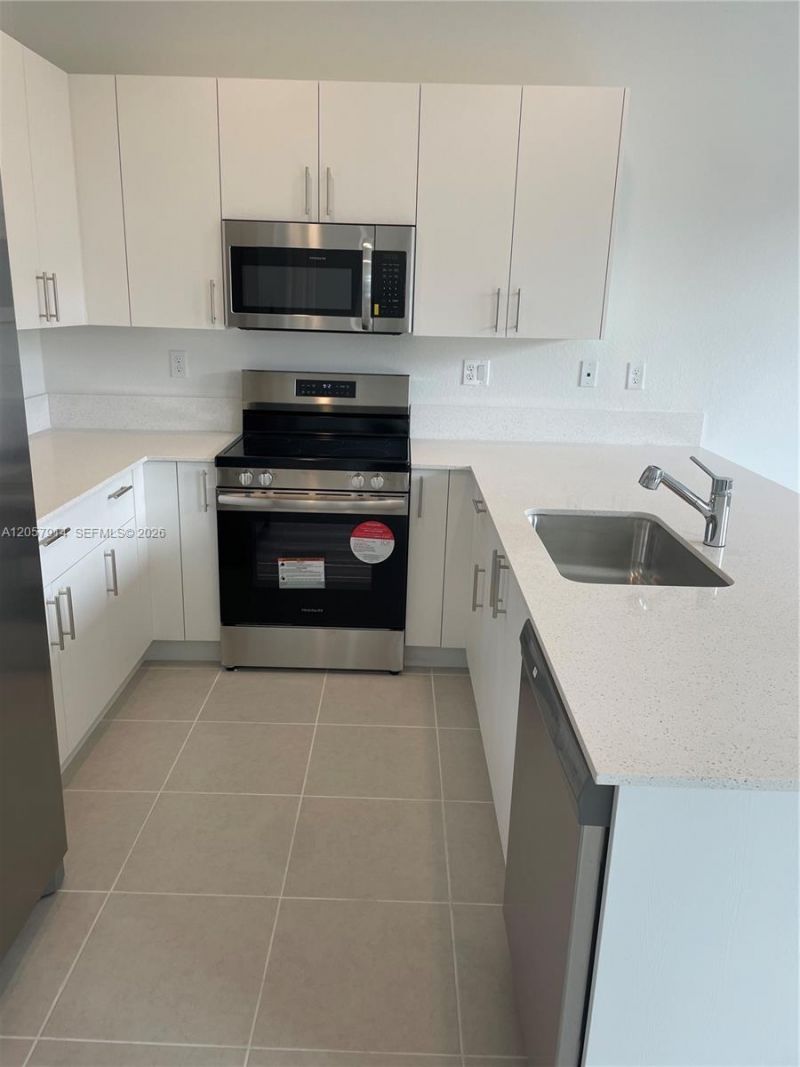 1351 SE 7th Ter, Homestead, FL 33034 Photo