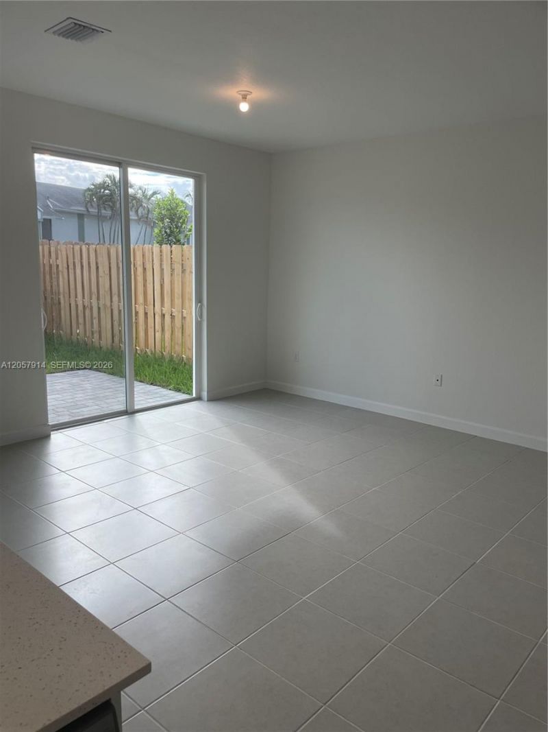 1351 SE 7th Ter, Homestead, FL 33034 Photo
