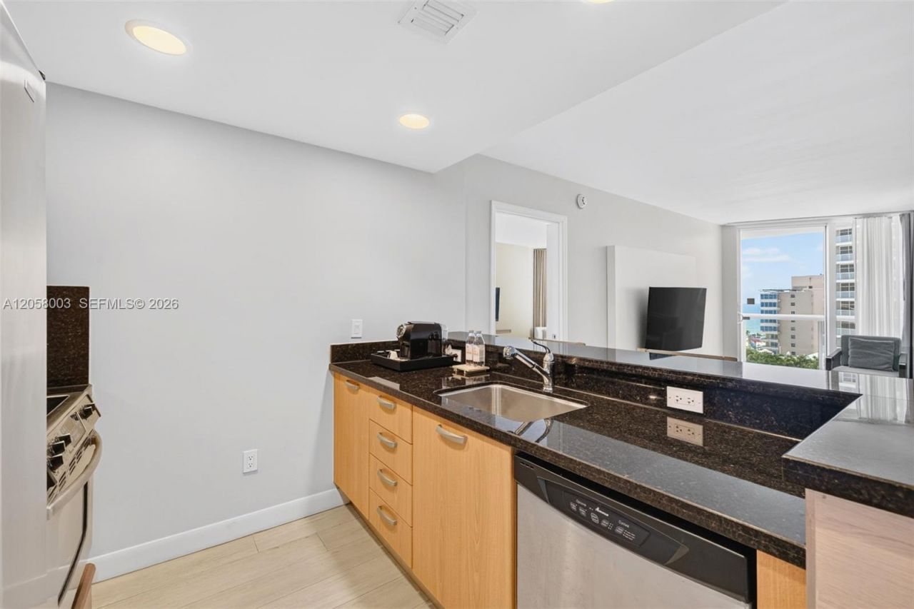 505 N Fort Lauderdale Beach Blvd , Unit 1013, Fort Lauderdale, FL 33304 Photo