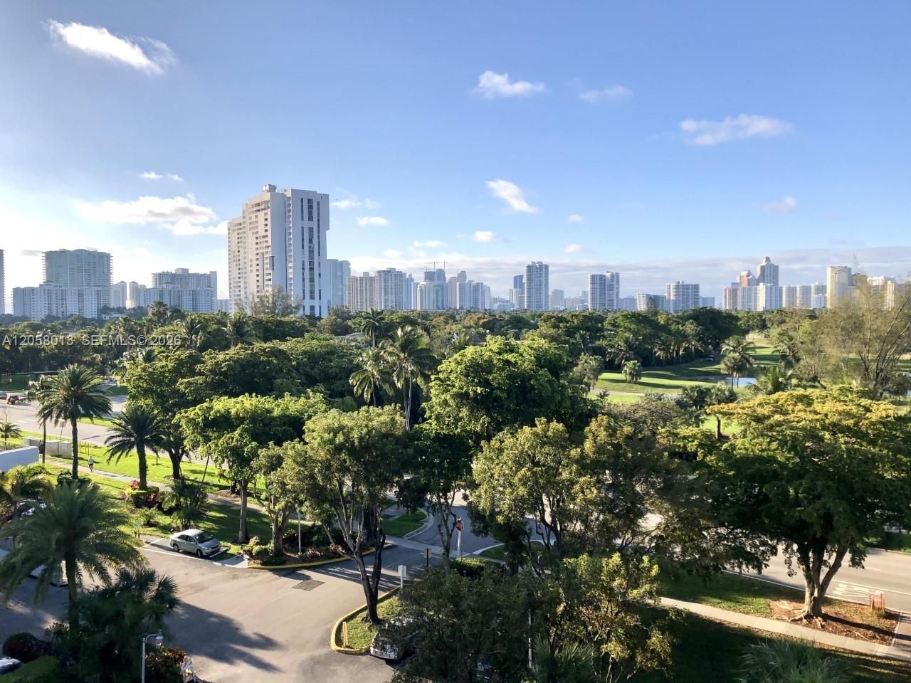 3301 N Country Club Dr, Unit 712, Aventura, FL 33180 Photo