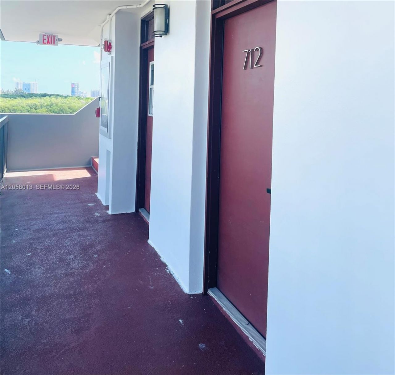 3301 N Country Club Dr, Unit 712, Aventura, FL 33180 Photo