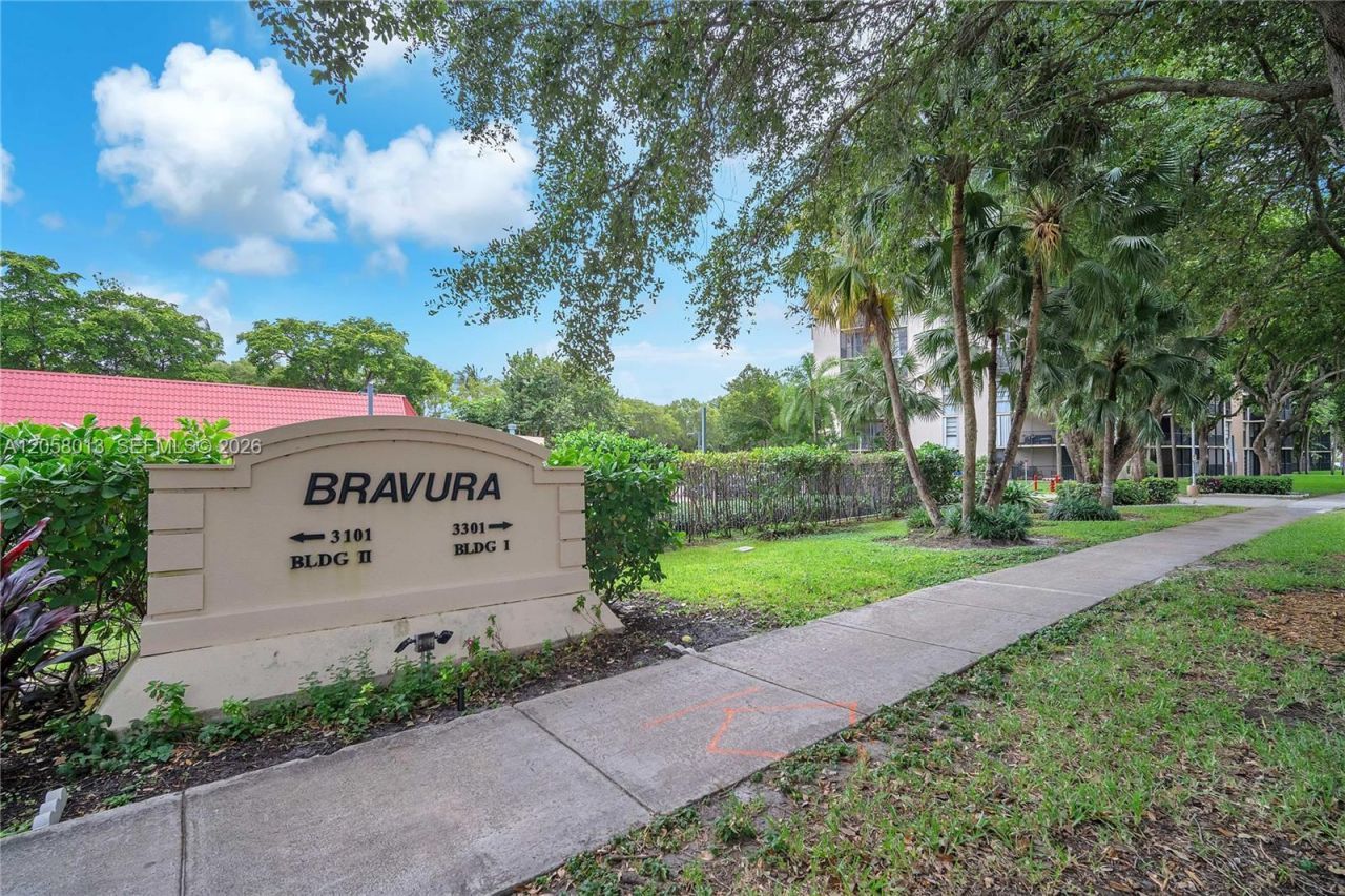 3301 N Country Club Dr, Unit 712, Aventura, FL 33180 Photo