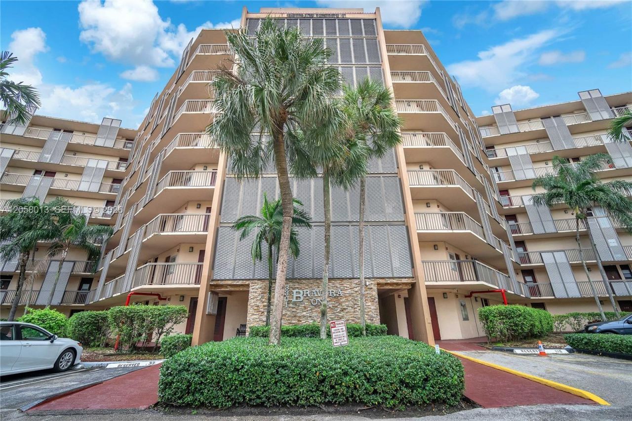 3301 N Country Club Dr, Unit 712, Aventura, FL 33180 Photo