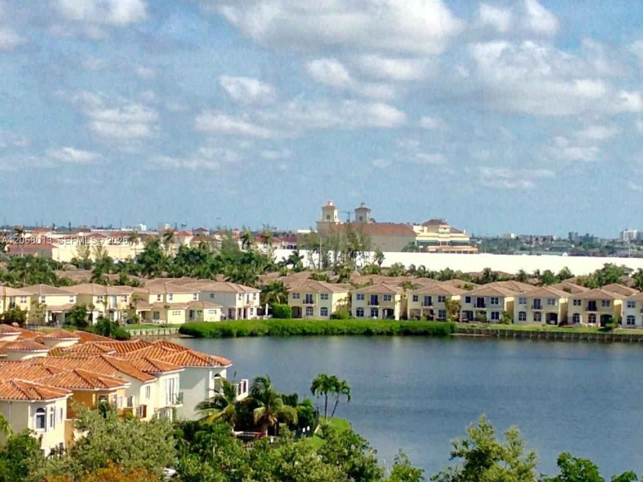 3301 N Country Club Dr, Unit 712, Aventura, FL 33180 Photo