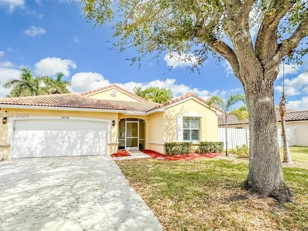 18795 NW 24th Ct , Pembroke Pines, FL 33029