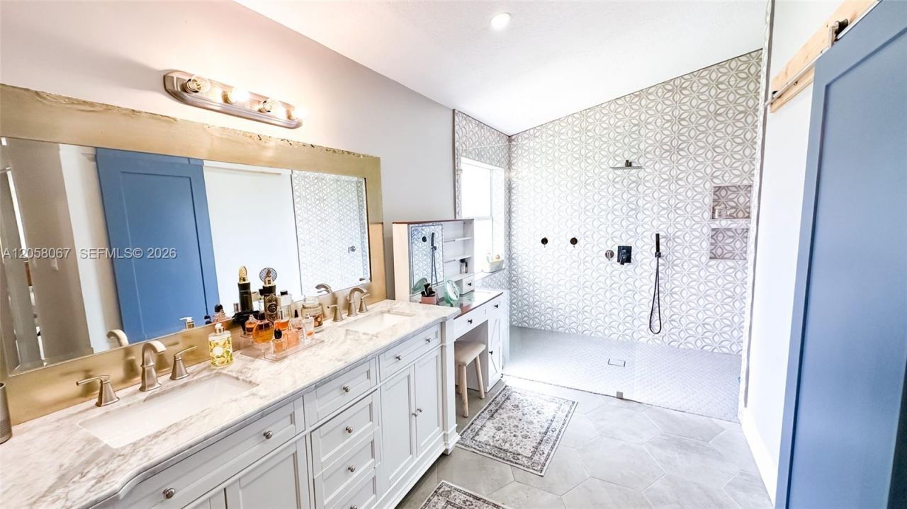 18795 NW 24th Ct , Pembroke Pines, FL 33029 Photo