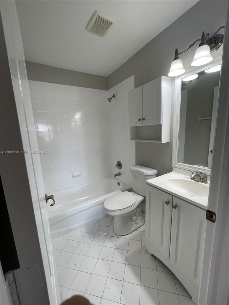 14124 SW 121st Pl, Unit 3-26, Miami, FL 33186 Photo