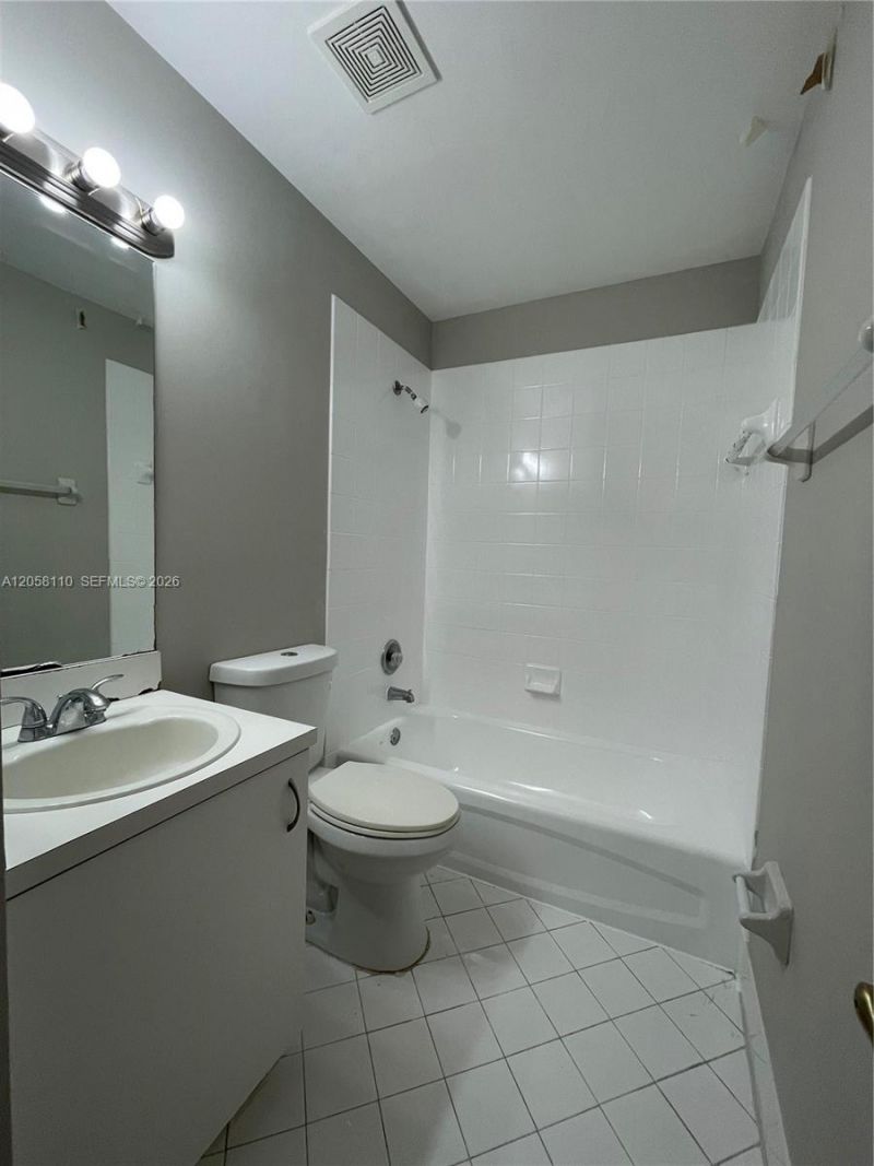 14124 SW 121st Pl, Unit 3-26, Miami, FL 33186 Photo