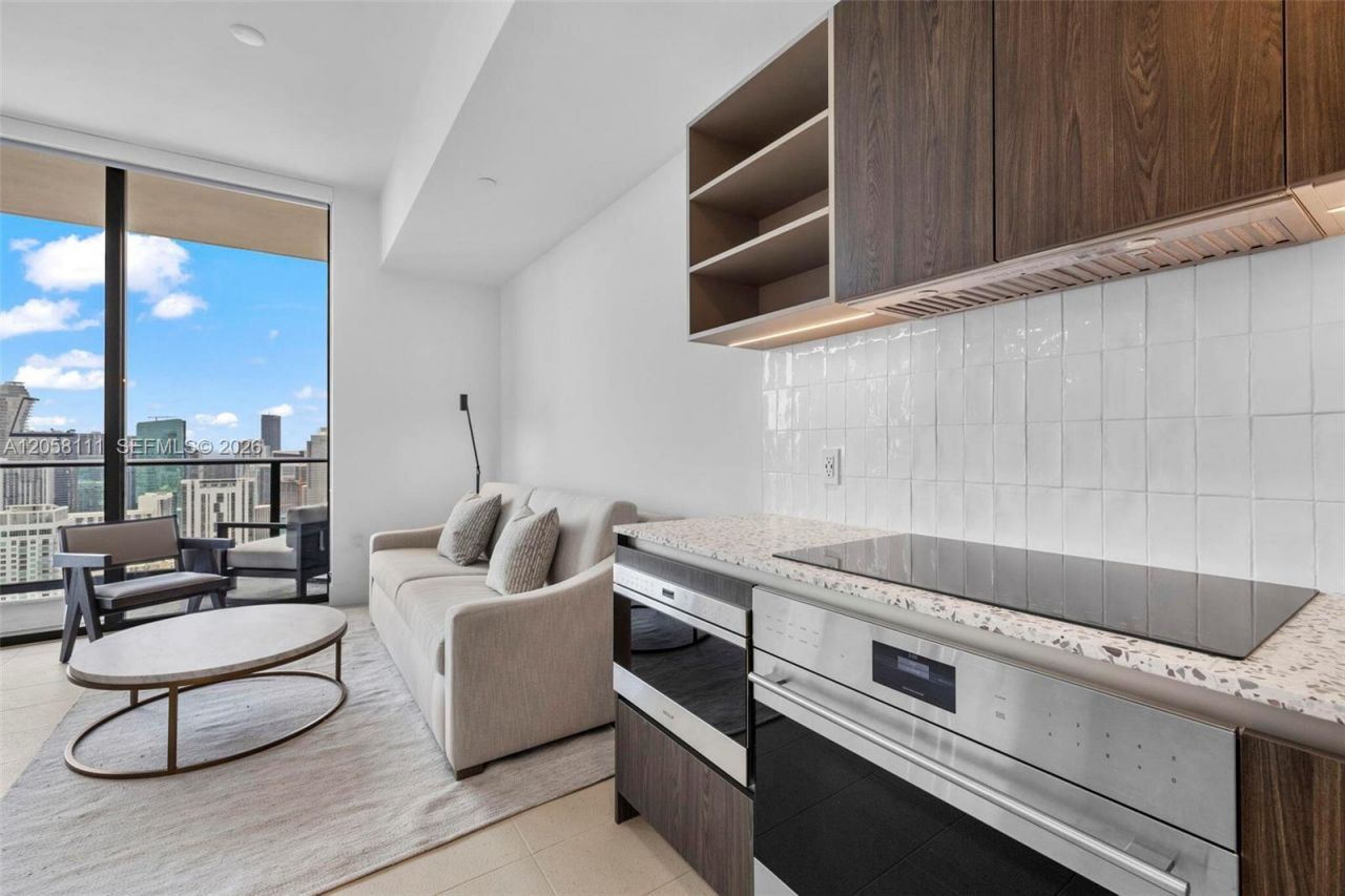 159 NE 6th St , Unit 5008, Miami, FL 33132 Photo