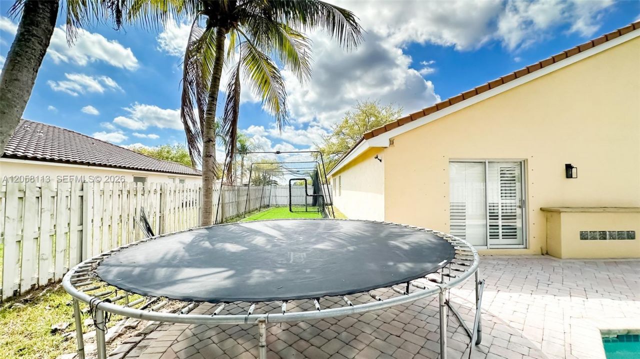 18795 NW 24th Ct , Unit 18795, Pembroke Pines, FL 33029 Photo