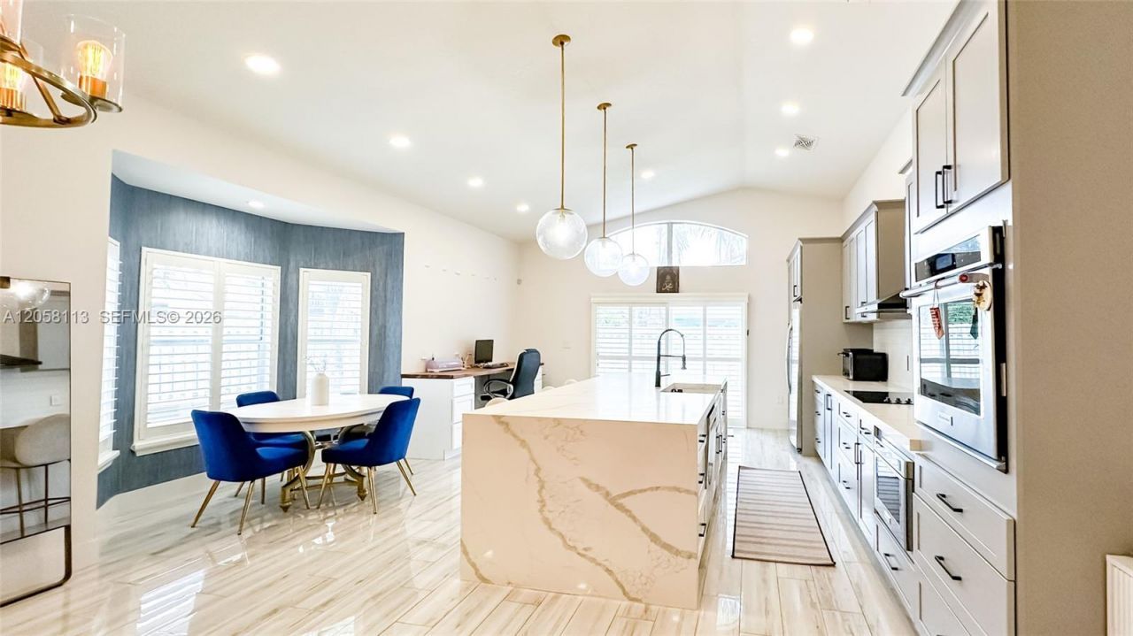 18795 NW 24th Ct , Unit 18795, Pembroke Pines, FL 33029 Photo