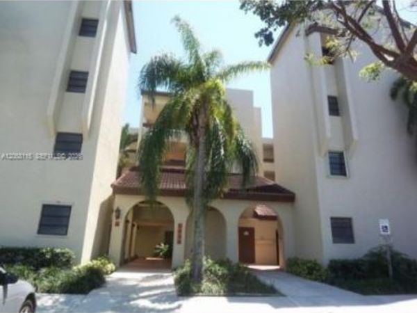 8933 SW 123rd Ct , Unit 207-5, Miami, FL 33186