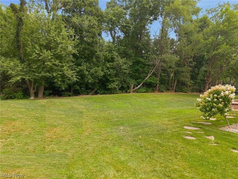 2559 Chadwell Circle NW, North Canton, OH 44720 Photo 6