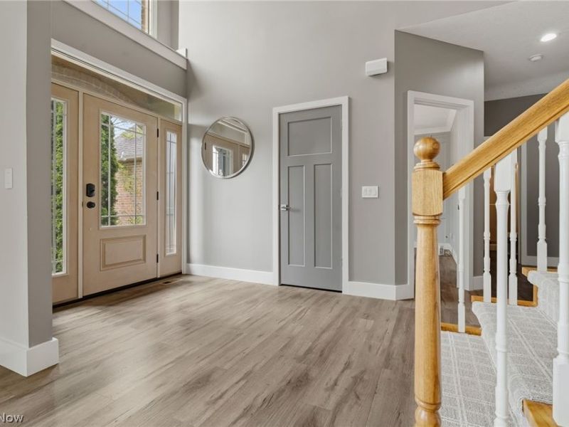 2559 Chadwell Circle NW, North Canton, OH 44720 Photo 9