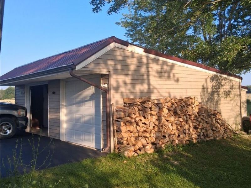 6874 Hammond Corners Road, Pierpont, OH 44082 Photo 8