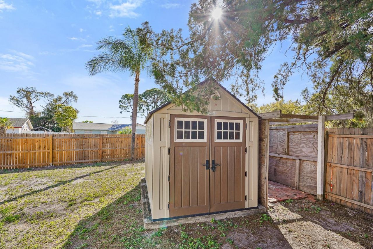 635 Melody Circle , Sarasota, FL 34237 Photo