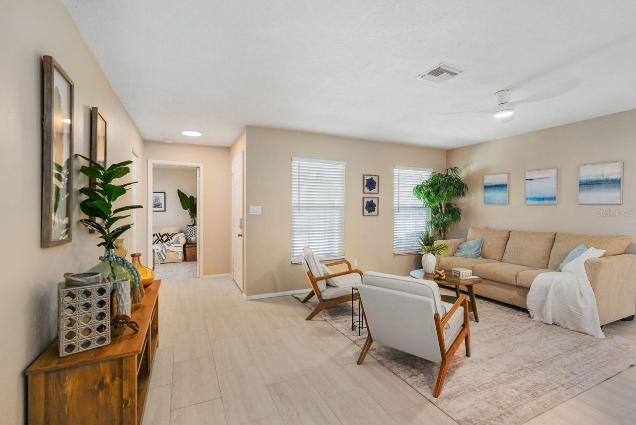 635 Melody Circle , Sarasota, FL 34237 Photo